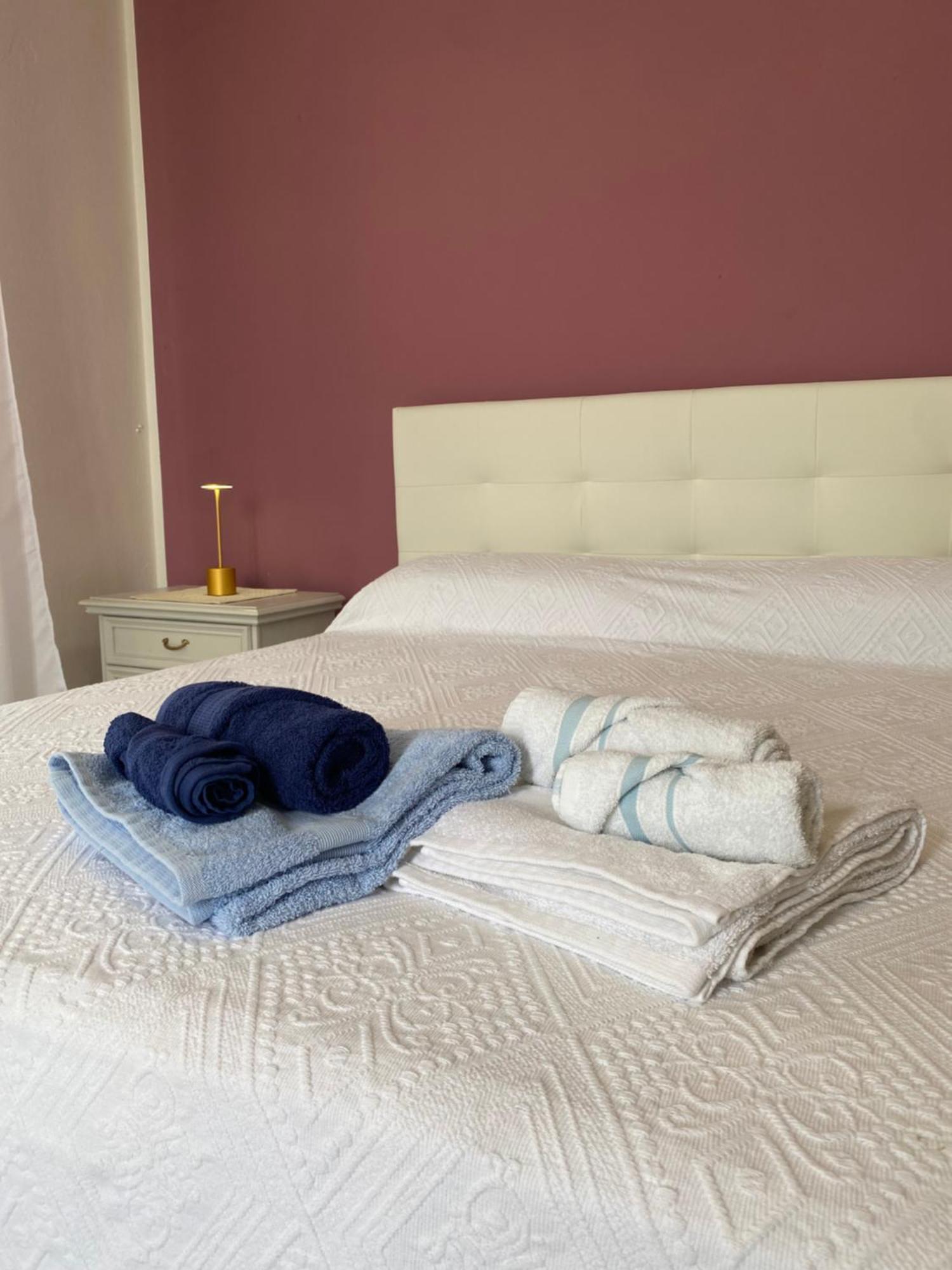 Montes Appartement Dorgali Buitenkant foto