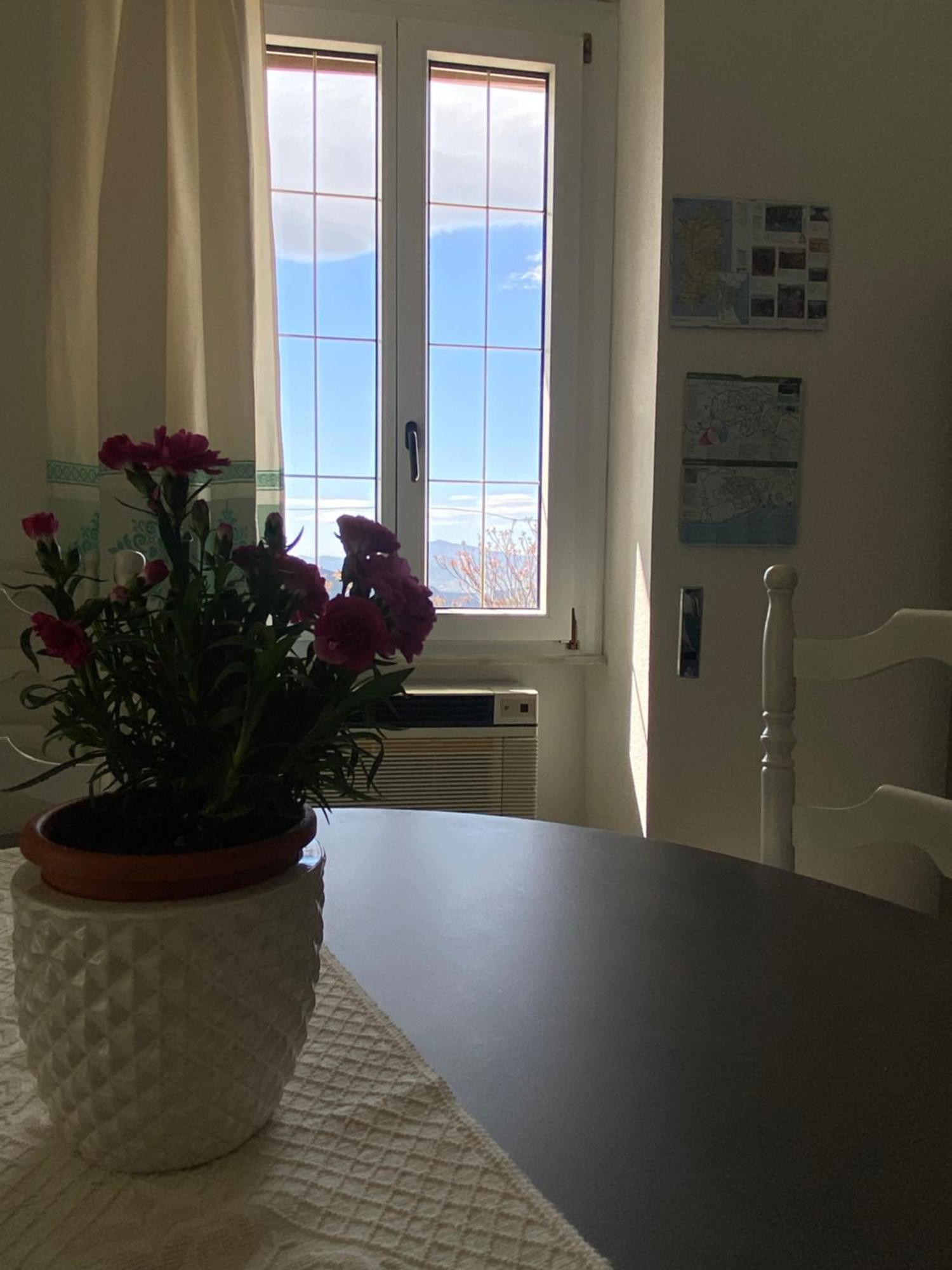 Montes Appartement Dorgali Buitenkant foto